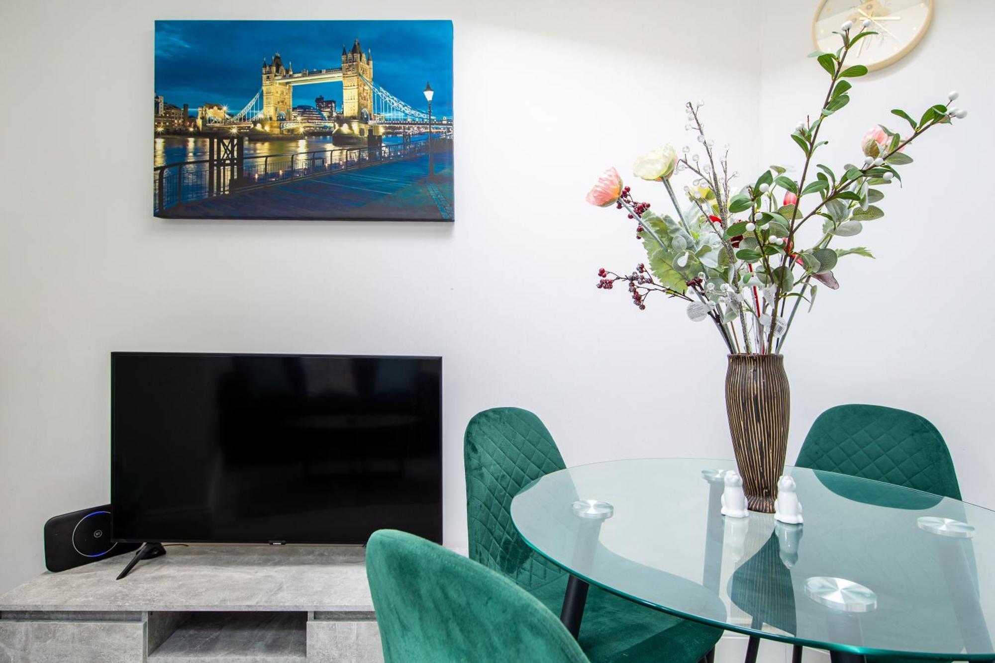 Cosy 1 Bed Apartment With Free Parking Close To Underground Station Zone 2 For Quick Access To Central London Up To 5 Guests Bagian luar foto